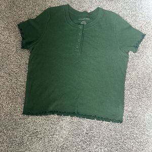 Forest green size small t shirt